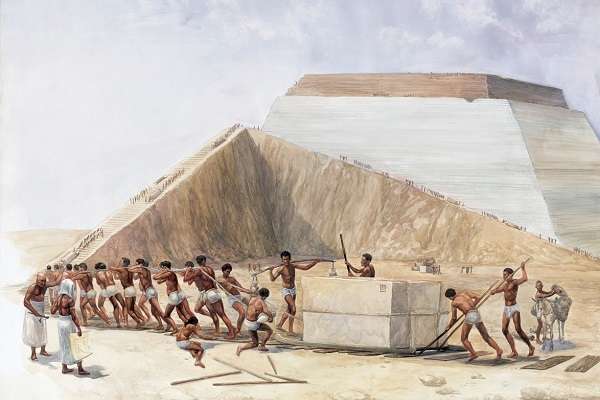 Постройка первой пирамиды 