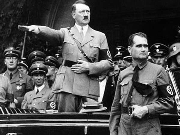 Экскурс в историю: почему Гитлер не любил евреев и устроил геноцид